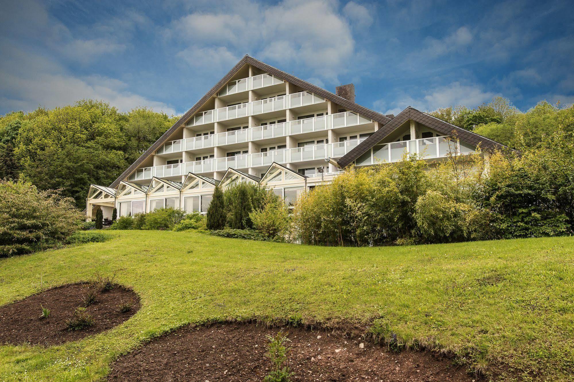 Sure Hotel By Best Western Rhoen Garden Poppenhausen Exterior foto